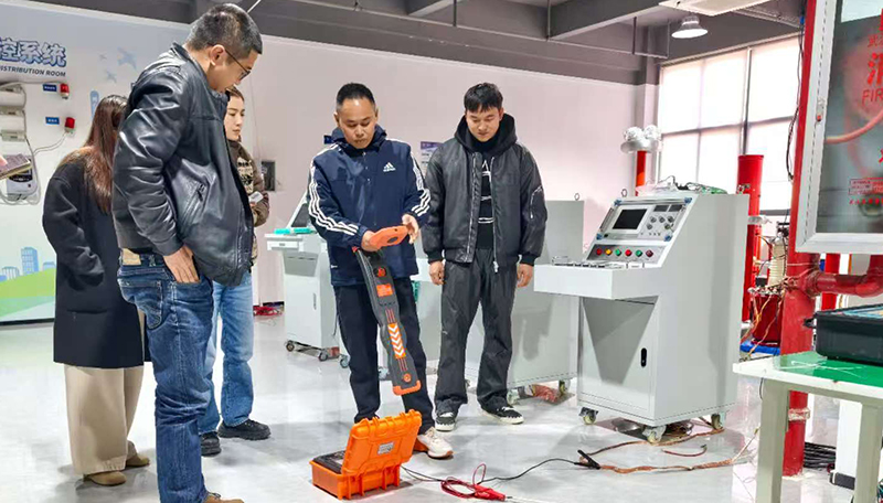 2190智能探測儀獲青睞，安徽電力來訪深交流