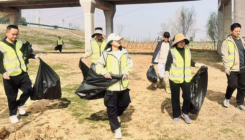 “踐行企業(yè)責任 守護綠水青山 ——武漢雷科電力開展生態(tài)環(huán)保主題團建活動